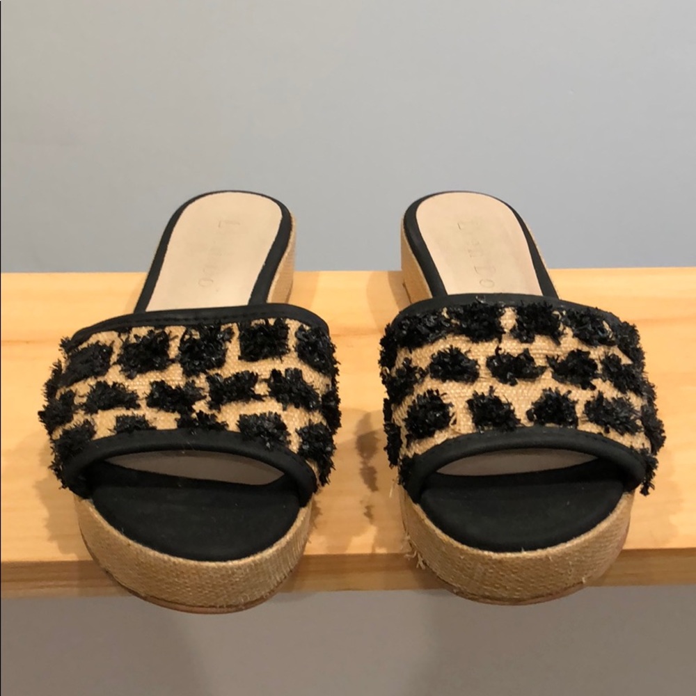 Lien Do (Anthropologie) slides (Size 6)